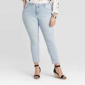 NWT- AVA & VIV Stretch Skinny Jeans